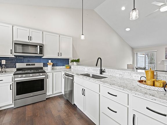 3rd image of 1 Remington Drive #904C