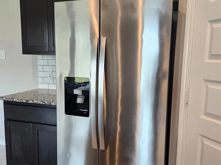 8519 Golden Field Dr — Photo 9