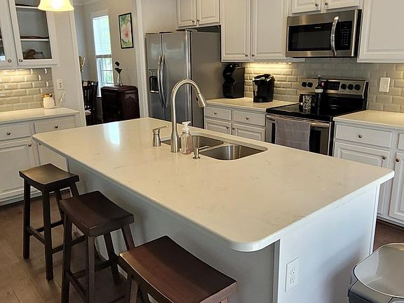 4th image of 115 Wineberry Way