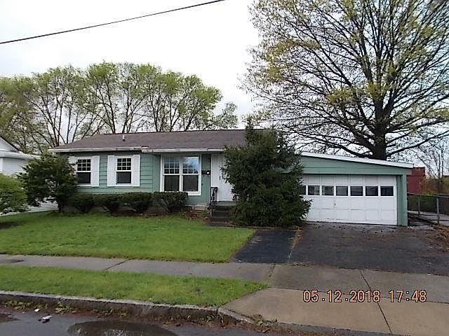 1st image of 21 Parker Dr