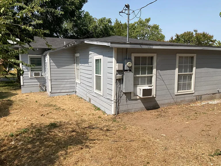 616 E Gandy St — Photo 21