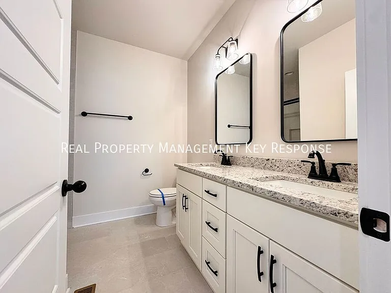 1170 Angus Way — Photo 11