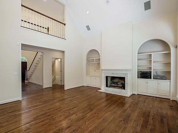 4th image of 9001 Admiralty Ln