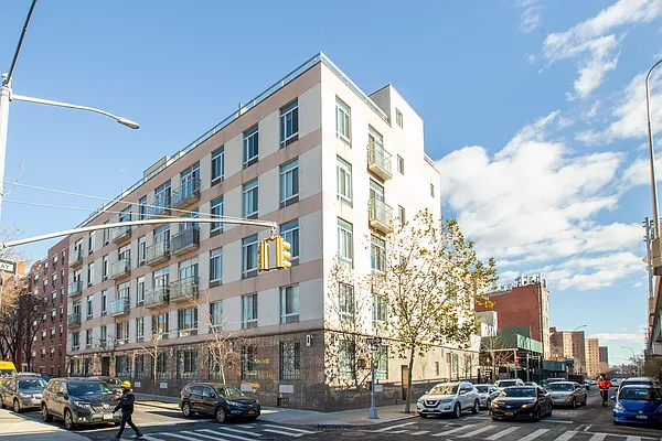Rented by HCRE | media 16