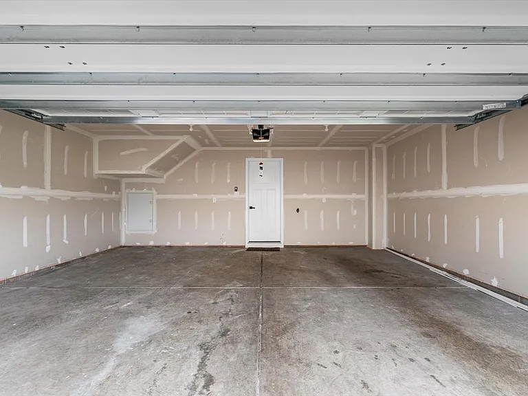 9001 Hickory Rd — Photo 30