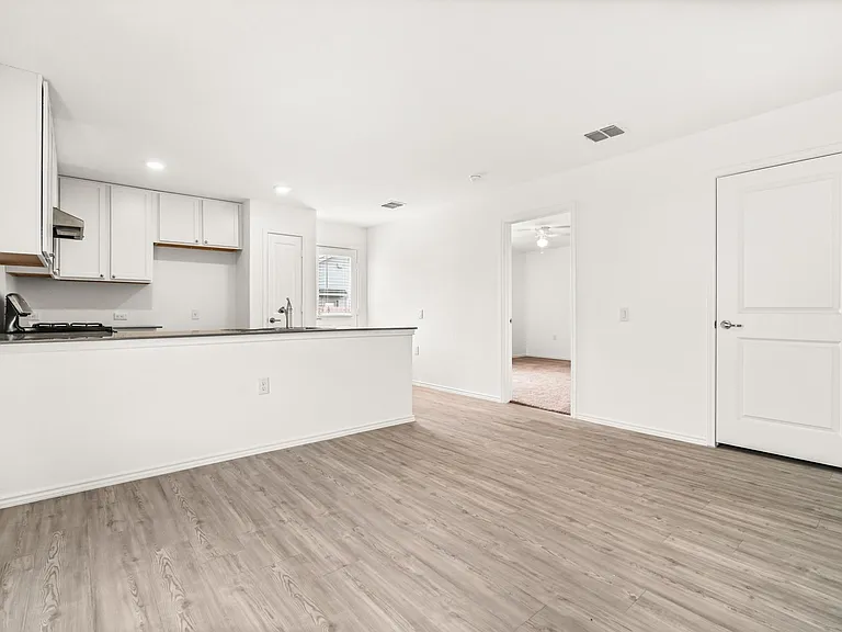 10119 Ana Hts — Photo 10