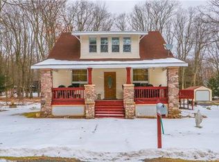 236 Summit Ave, Pocono Summit, PA 18346