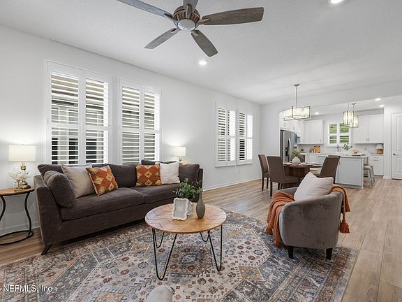 4th image of 11139 CITY FRONT Drive