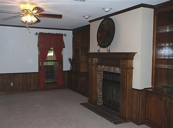 2nd image of 107 Fieldbrook Dr