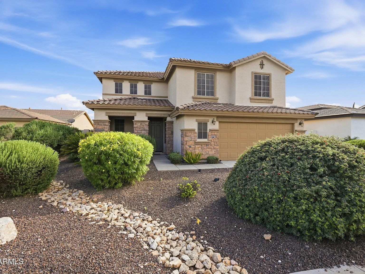 5 bed, 3.0 bath, 3115 sqft, $2,795 — Photo 1