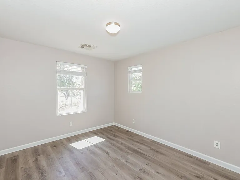 9904 Pride Dance Ct — Photo 12