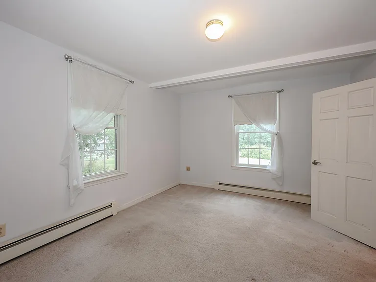 55 Holbrook Hill Rd — Photo 24