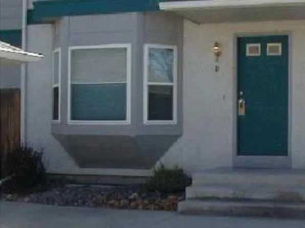 2203 Emery St APT D, Longmont, CO 80501