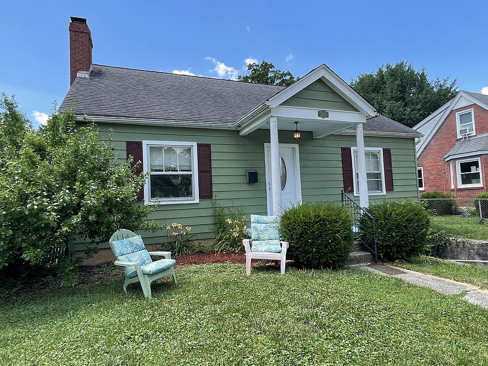 1st image of 206 Birchwood Ave