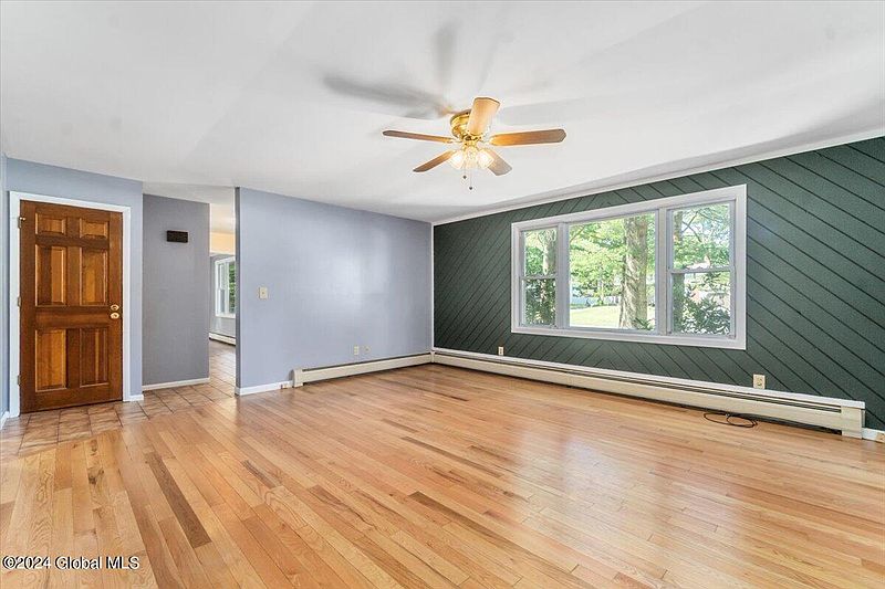 4th image of 22 Heritage Lane