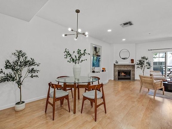 4th image of 128 El Camino Real #128
