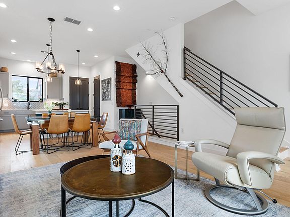 5th image of 3700 Clawson Rd #600