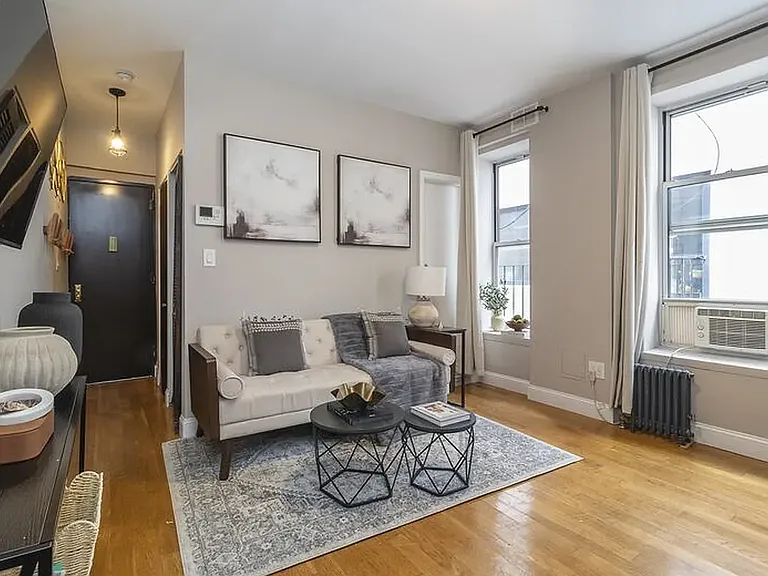 444 E 13th St #10 — Photo 1