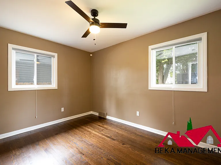 1611 Hazel St — Photo 14