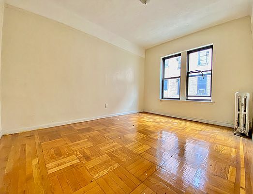 2nd image of 19 Woodruff Ave APT B4