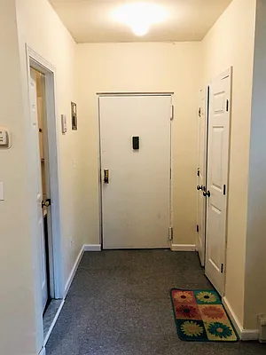 Sold by Dom Realty | media 17