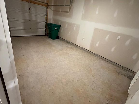 5th image of 4064 Holland Grove Rd