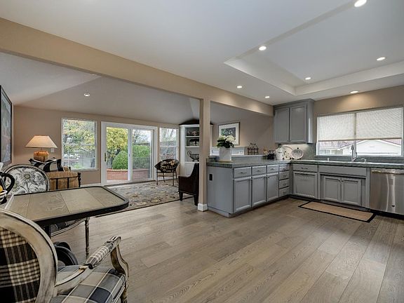 4th image of 5053 Woodbrae Ct