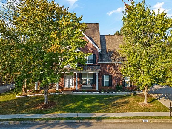 2nd image of 1309 Harrison Glen Ln