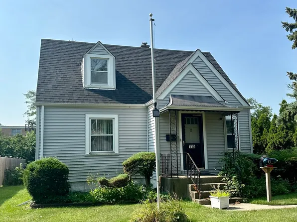 115 Country Club Dr, Northlake, IL 60164