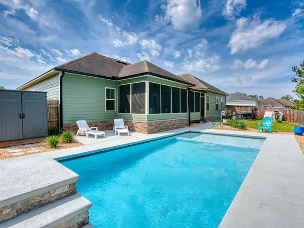 7527 Kayla Dr, Hahira, GA 31632