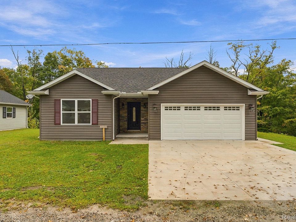 1st image of 7339 Forest Dr