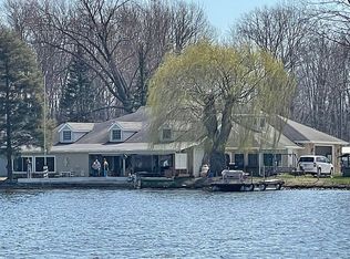 390 W Russell Dr, Coldwater, MI 49036
