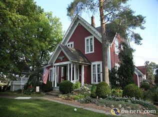 1107 W Ann Arbor Trl, Plymouth, MI 48170