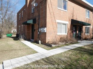 211 Dawson Ave APT A, Rockville, MD 20850
