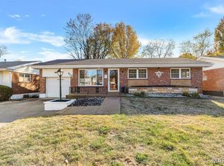 920 Lebon Dr, Saint Louis, MO 63137