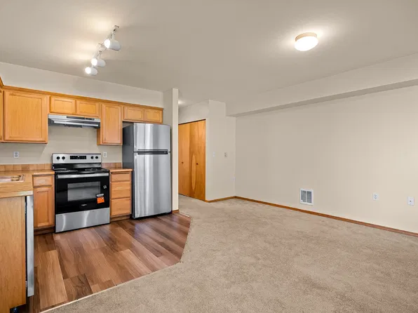 Creekside Villas 512, 512 Tremont Ave APT 102, Bellingham, WA 98226