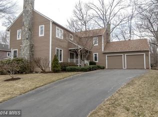 10 Rutherford Cir, Sterling, VA 20165