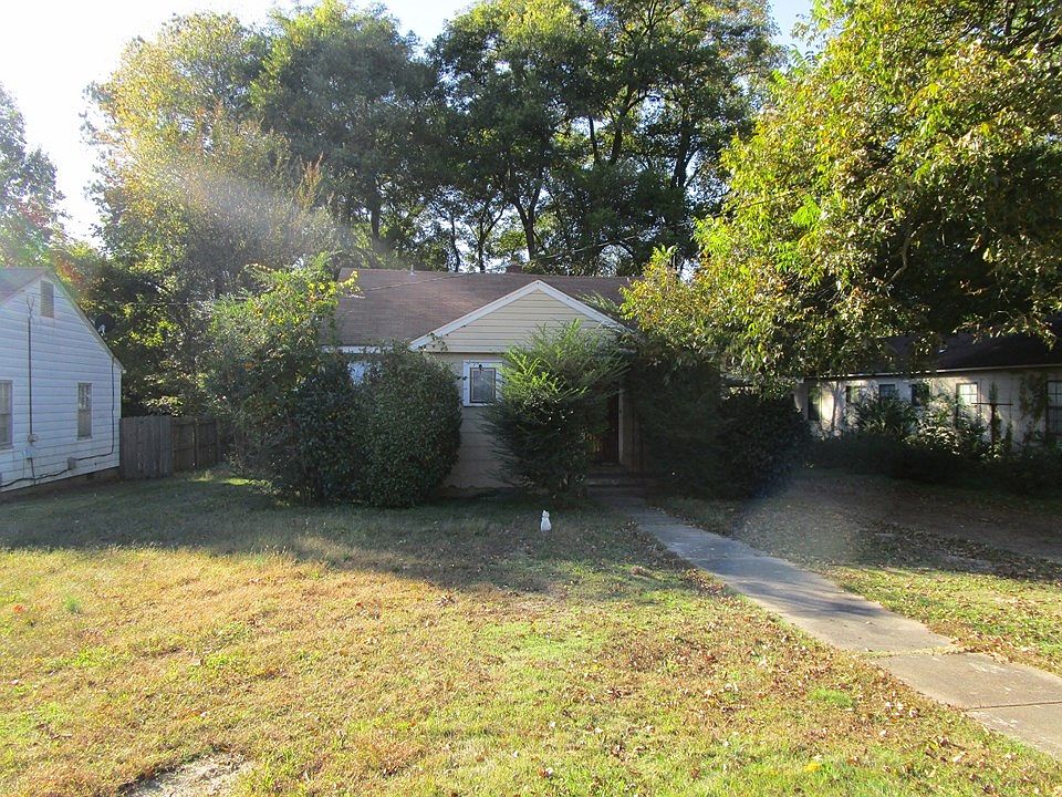 2nd image of 1339 N Izard St