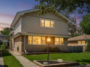 7624 Kilbourn Ave, Skokie, IL 60076