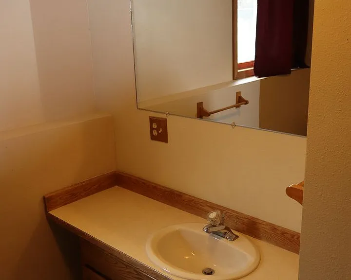202 Arbour Dr — Photo 37