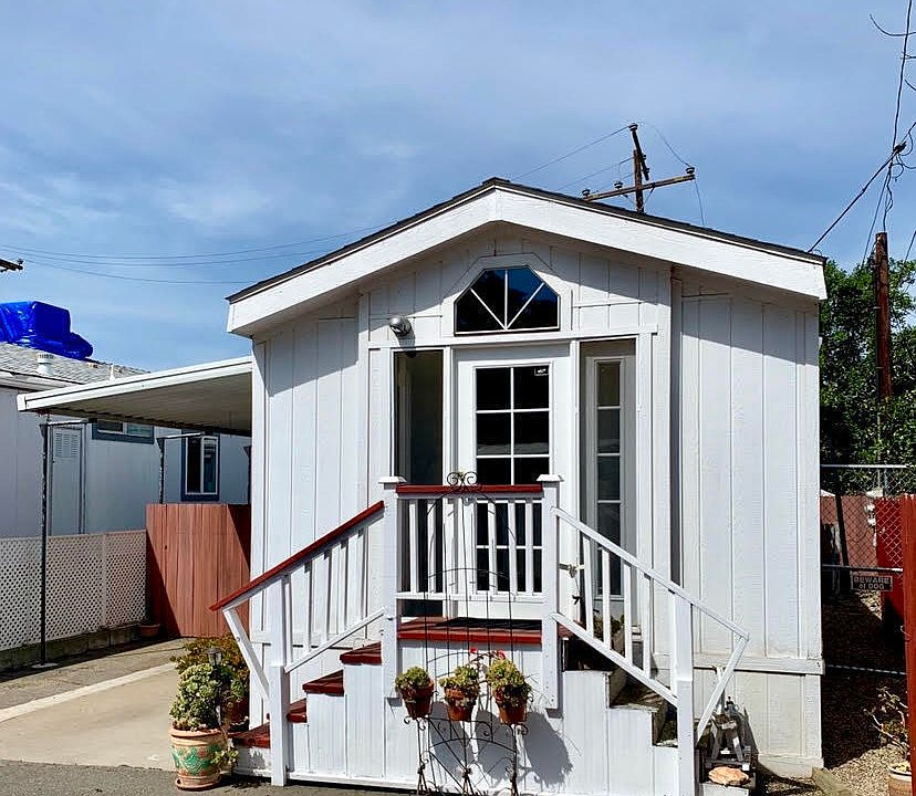 1st image of 11195 N Ventura Ave Space 4