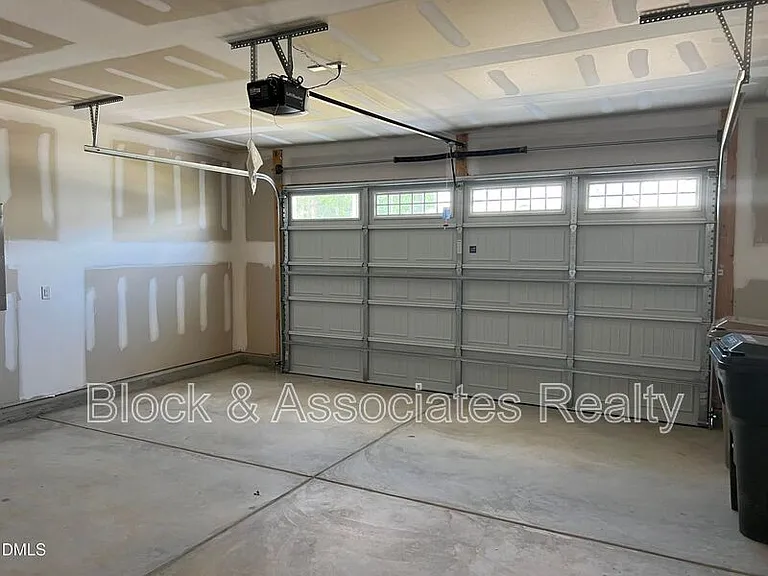 262 Streamliner Blvd — Photo 20