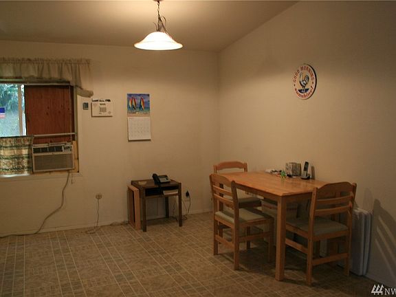 4th image of 3381 NE Old Belfair Hwy