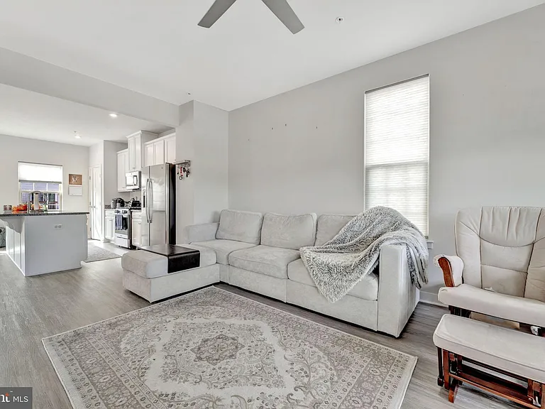 14737 Earl Mitchell Ave #E — Photo 6