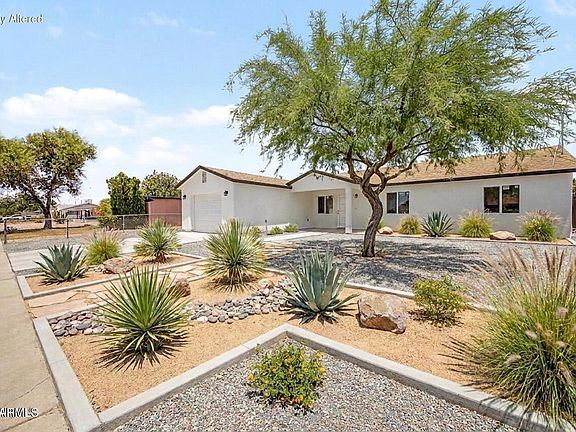 2nd image of 3010 W COUNTRY GABLES Drive