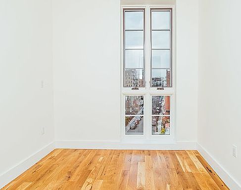 3rd image of 492 Lefferts Ave APT 1B