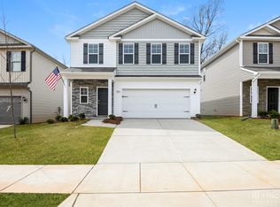 200 Spring Knoll Dr, Charlotte, NC 28262
