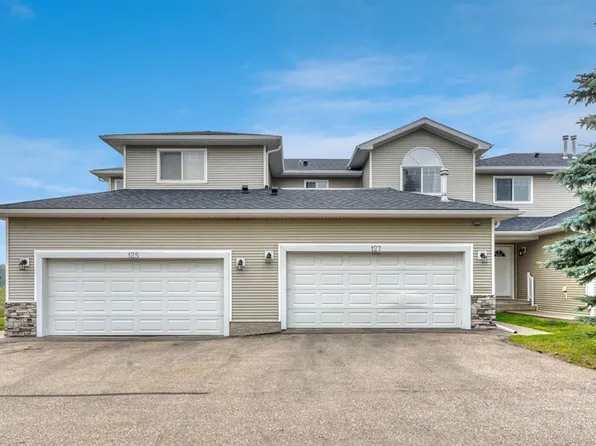 127 N Hillview Ter, Strathmore, AB T1P 1X3