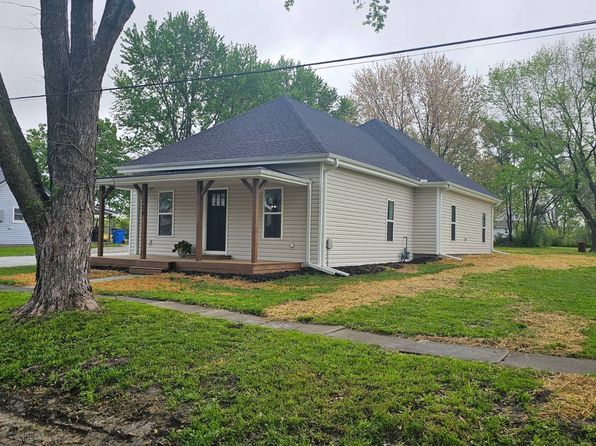 210 N California St, Hamilton, MO 64644