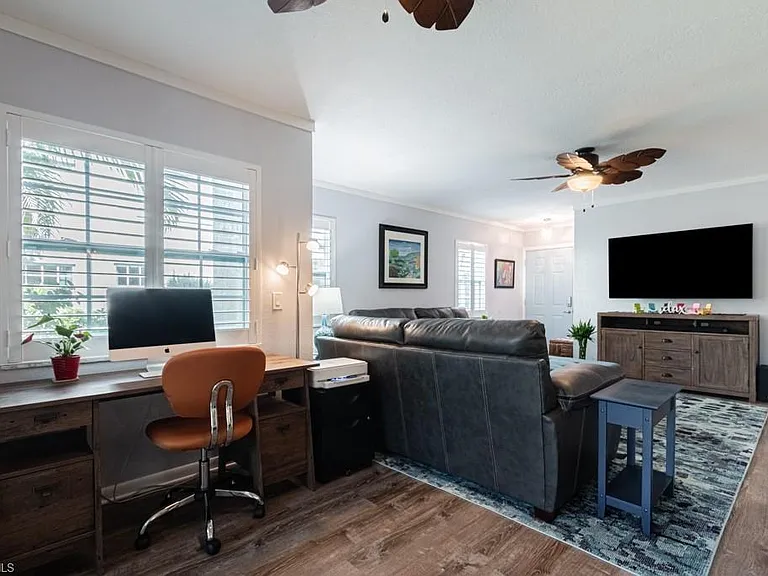 2132 Tama Cir #102 — Photo 8